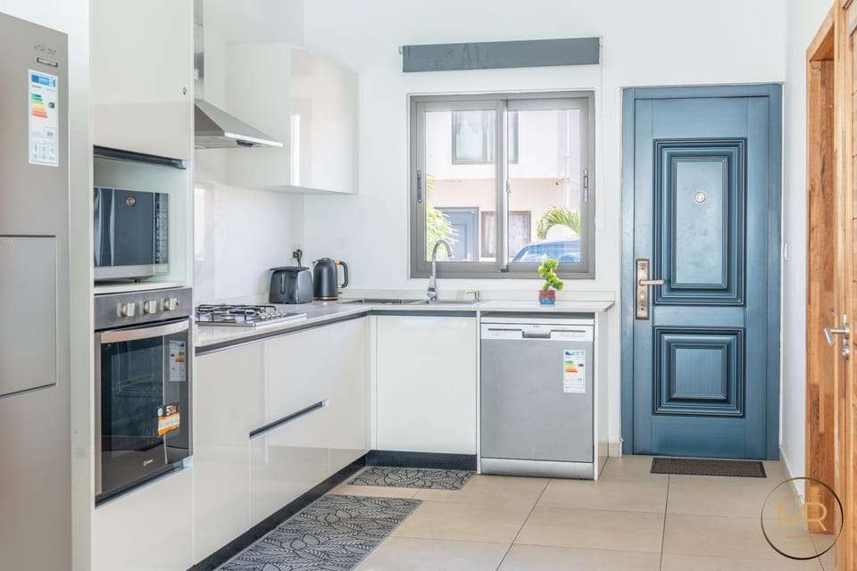 Kitchen or kitchenette, dishwasher, oven, stove, kitchen