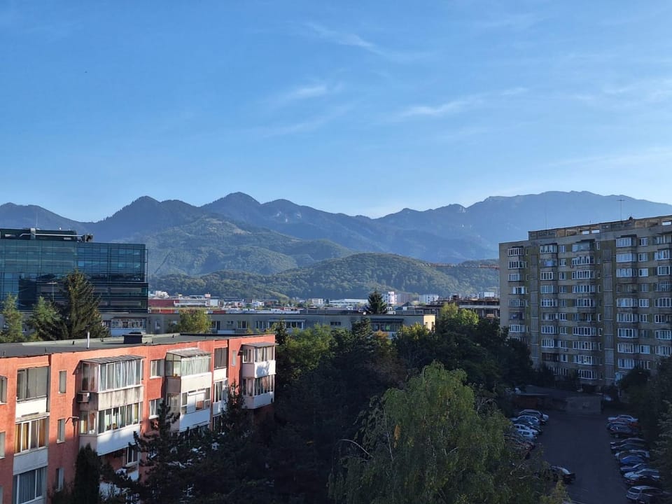 Neighbourhood, Natural landscape, City view, Mountain view, Street view, Parking