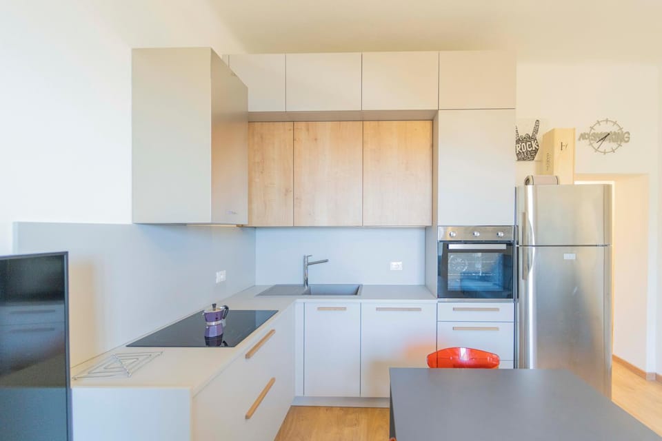 Kitchen or kitchenette, oven, stove