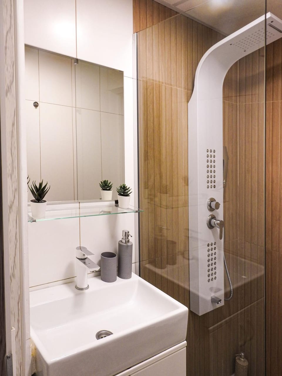 Shower, Bathroom