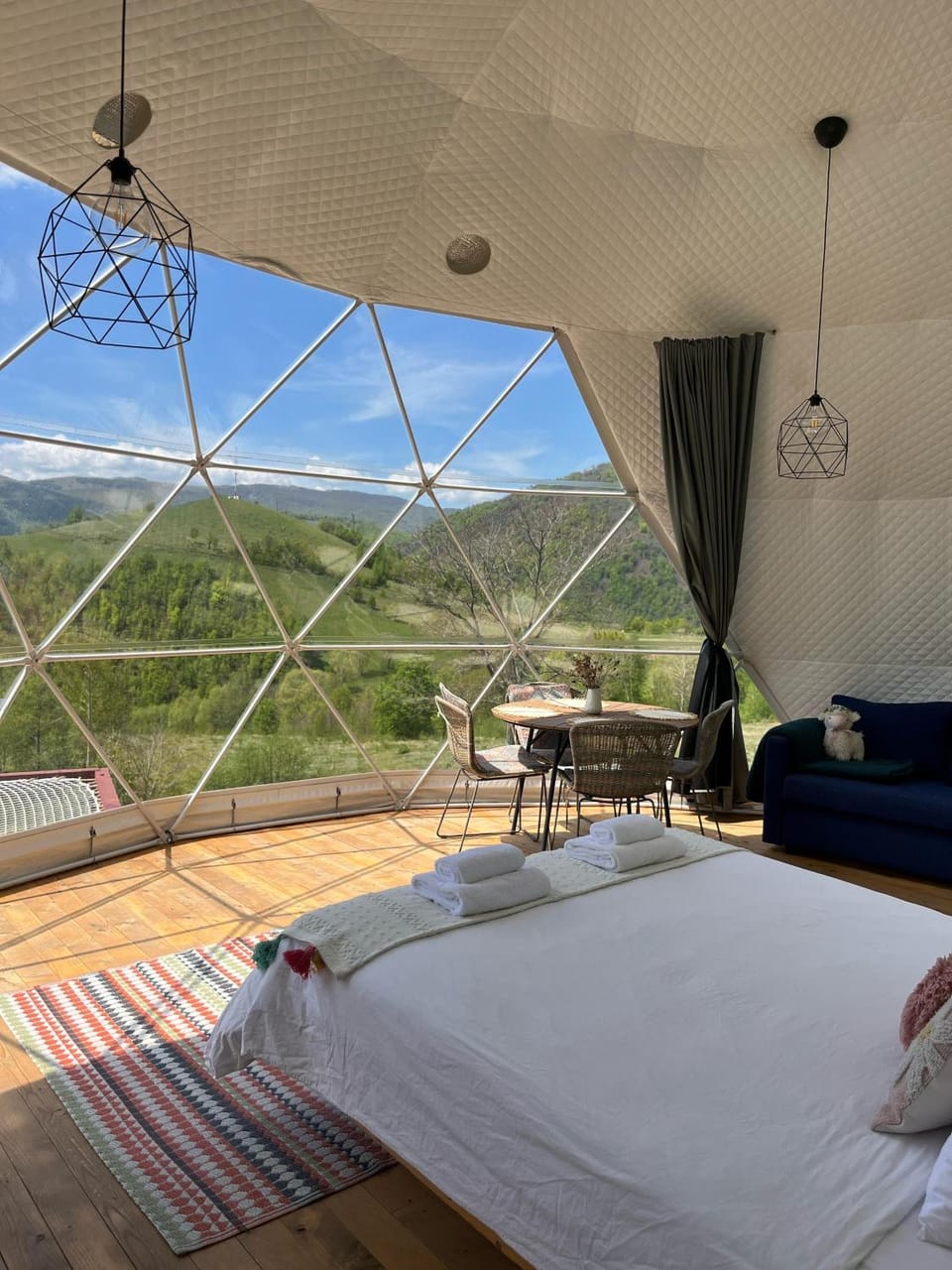 Starry Dome - Manta's Retreat Glamping Cornereva Luxury tent in Serbia