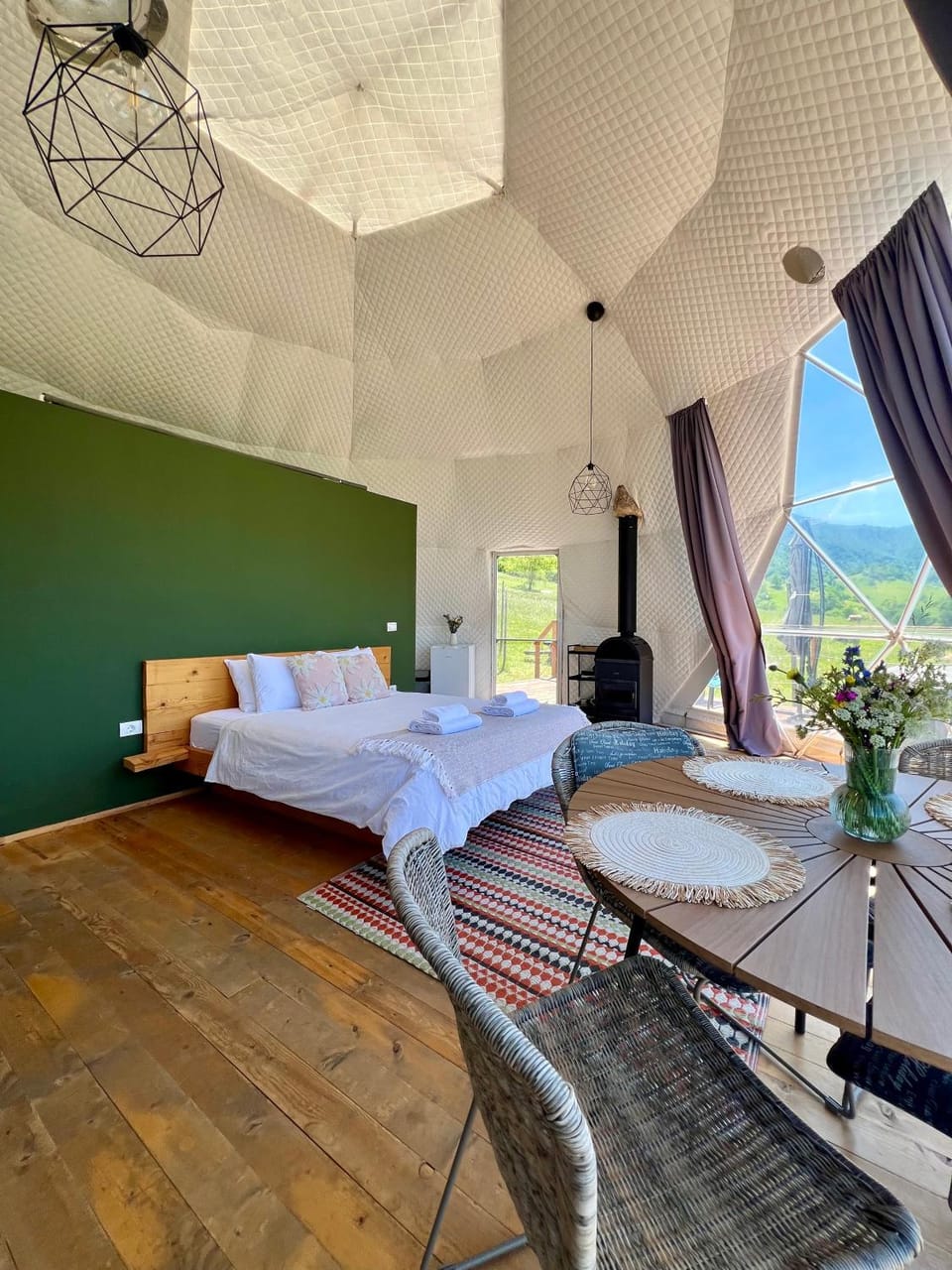 Starry Dome - Manta's Retreat Glamping Cornereva Luxury tent in Serbia