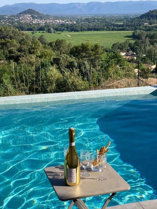 Appartement neuf dans maison House in Lorgues