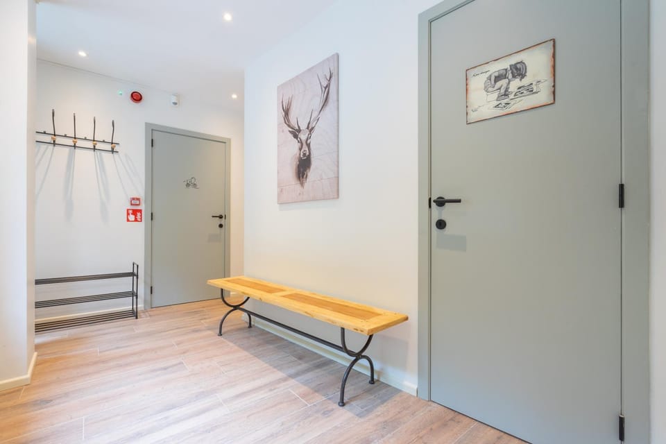 Toilet, Property building