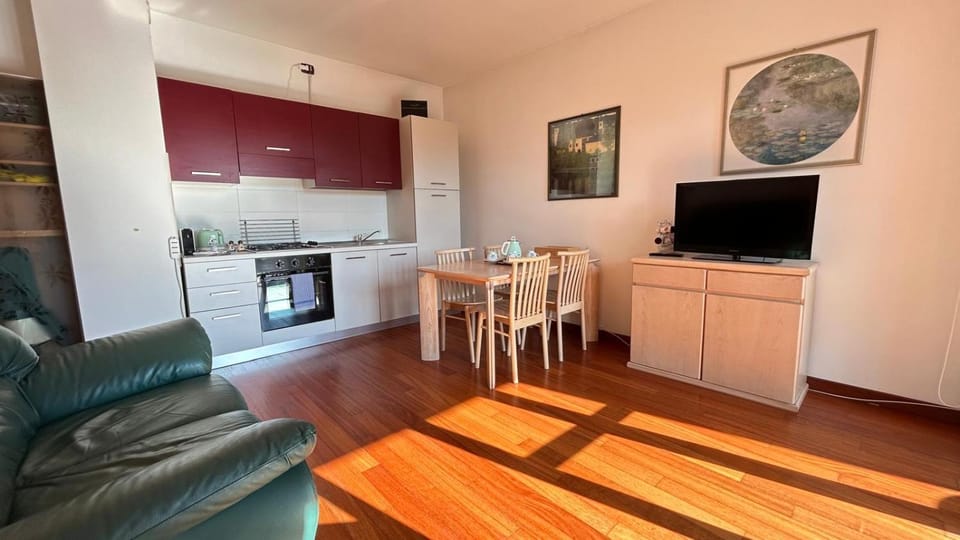 Kitchen or kitchenette, Living room, kitchen, air conditioner