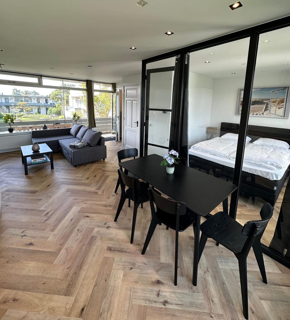 View (from property/room), Photo of the whole room, Bedroom
