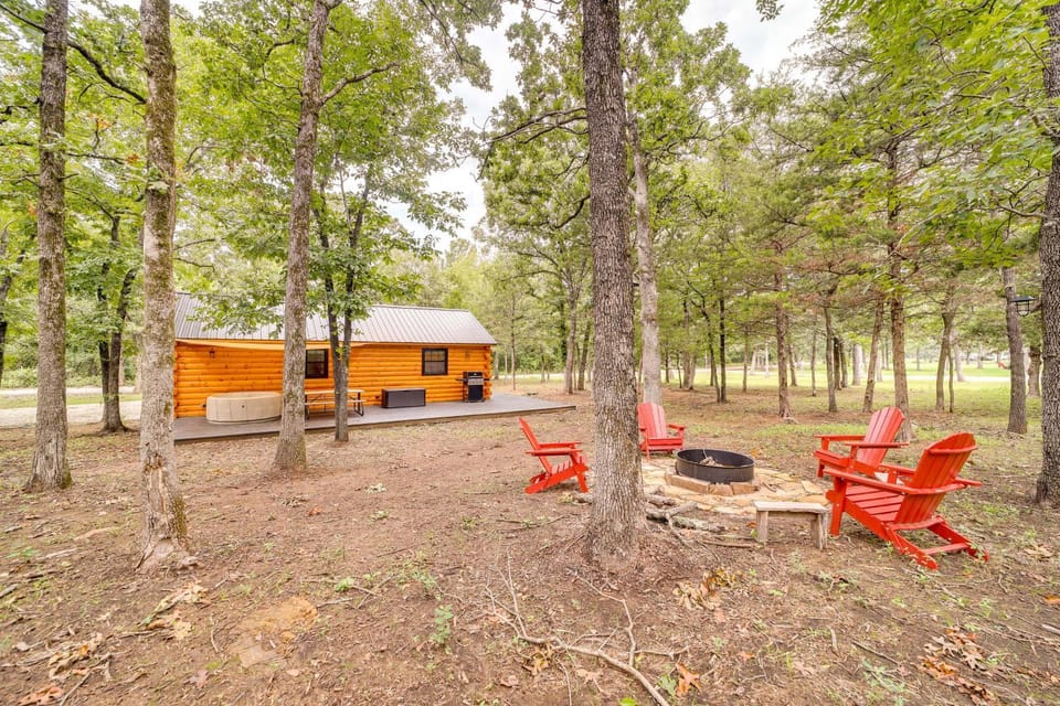McAlester Vacation Rental w/ Private Hot Tub House in Eufaula