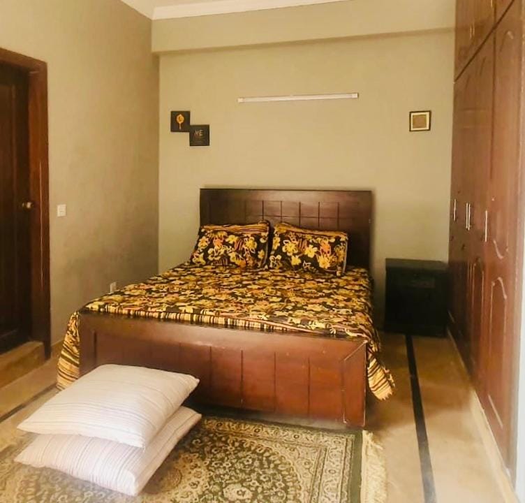 Sapphire Heights Margalla Road Islamabad Apartment in Islamabad