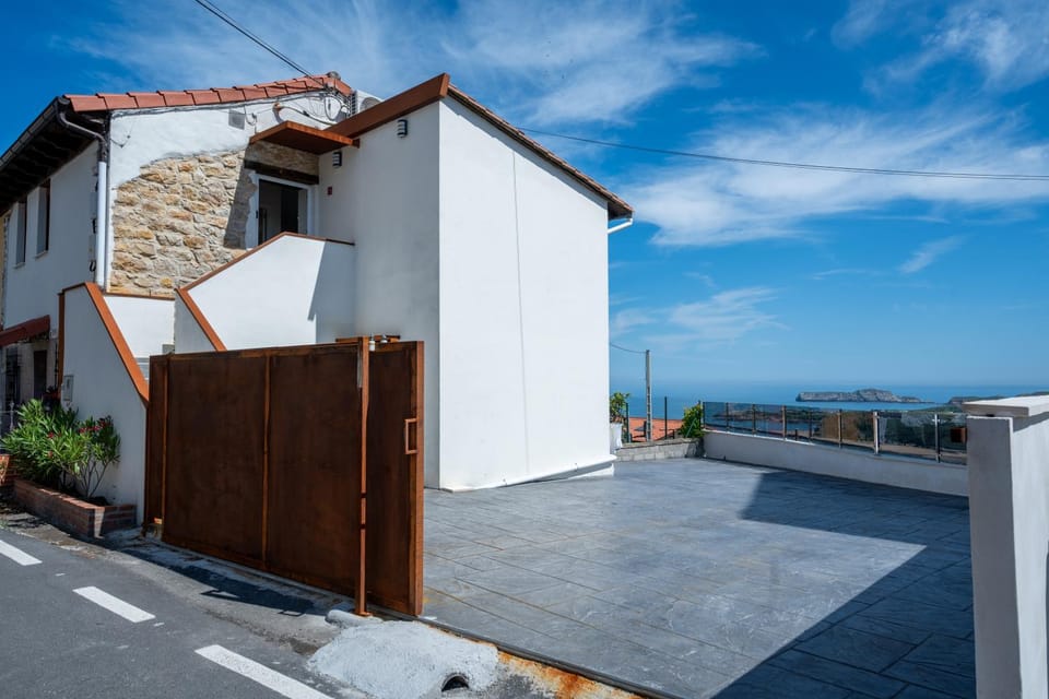 Apartamentos playa Buendia Apartment in Cantabria