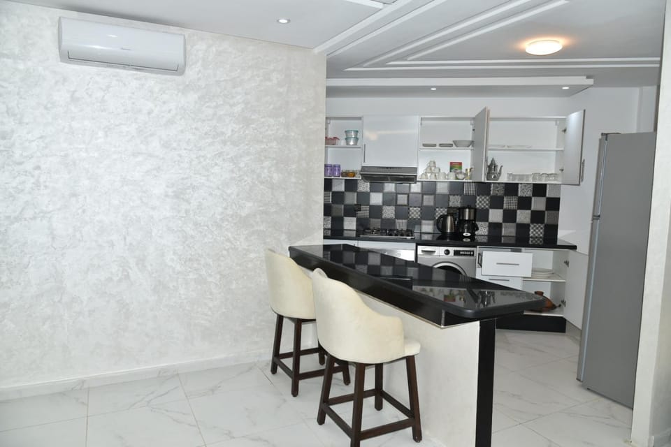 Kitchen or kitchenette, kitchen, kitchen