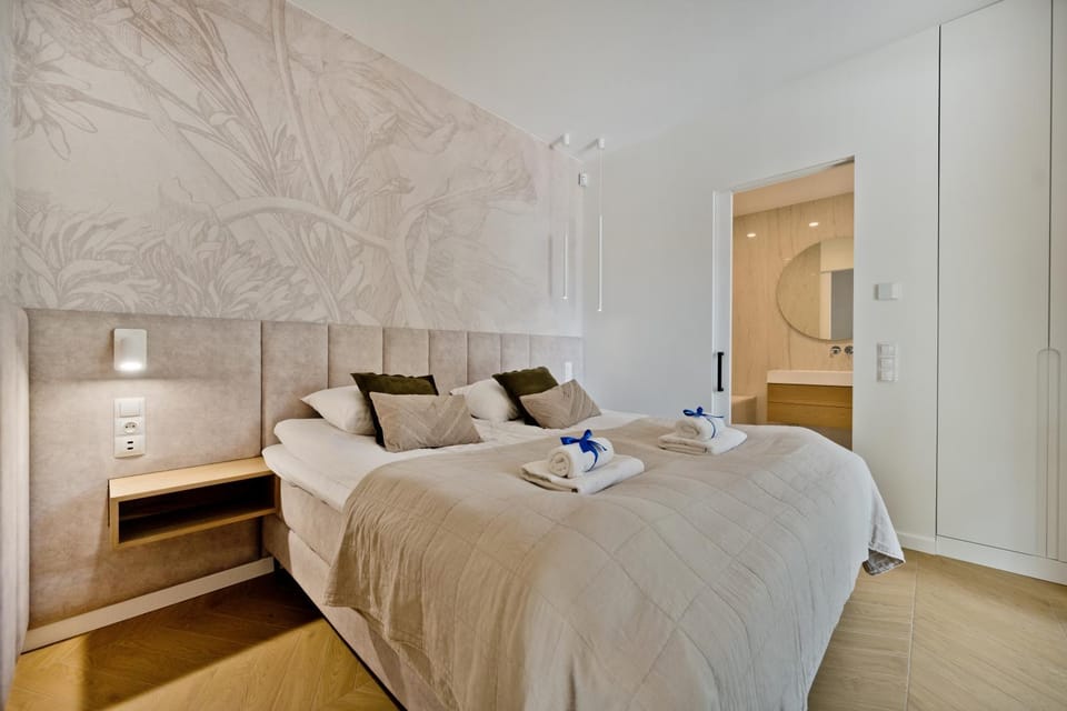 Bed, Photo of the whole room, Bedroom, towels, wardrobe