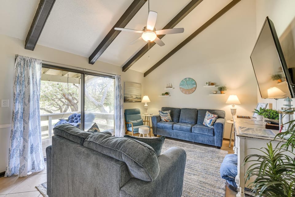 Miramar Beach Condo w/ Golf Course Views! House in Miramar Beach