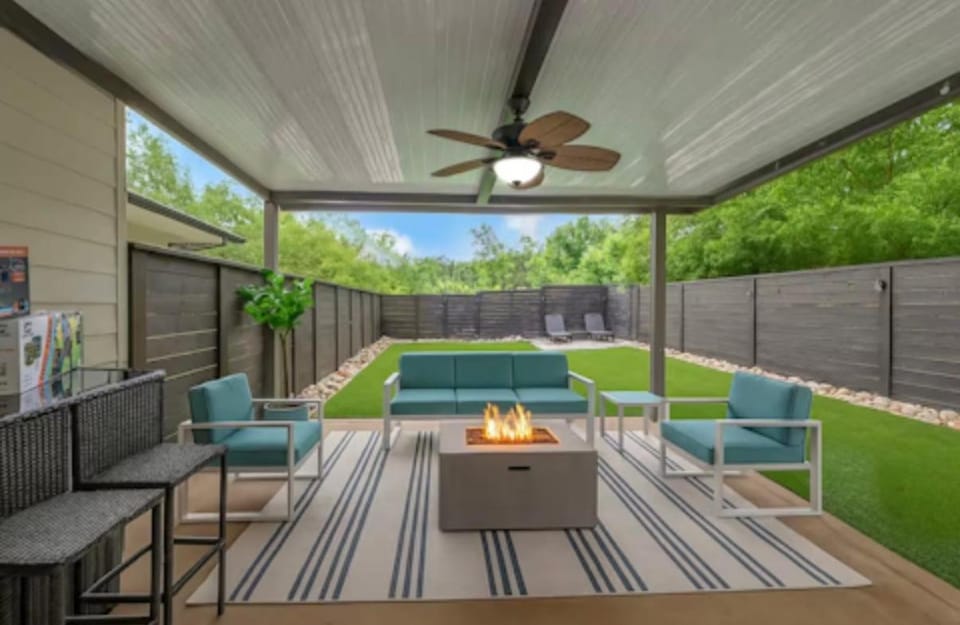 Rooftop, Large Backyard, Fire Pit, Near Downtown House in Nashville