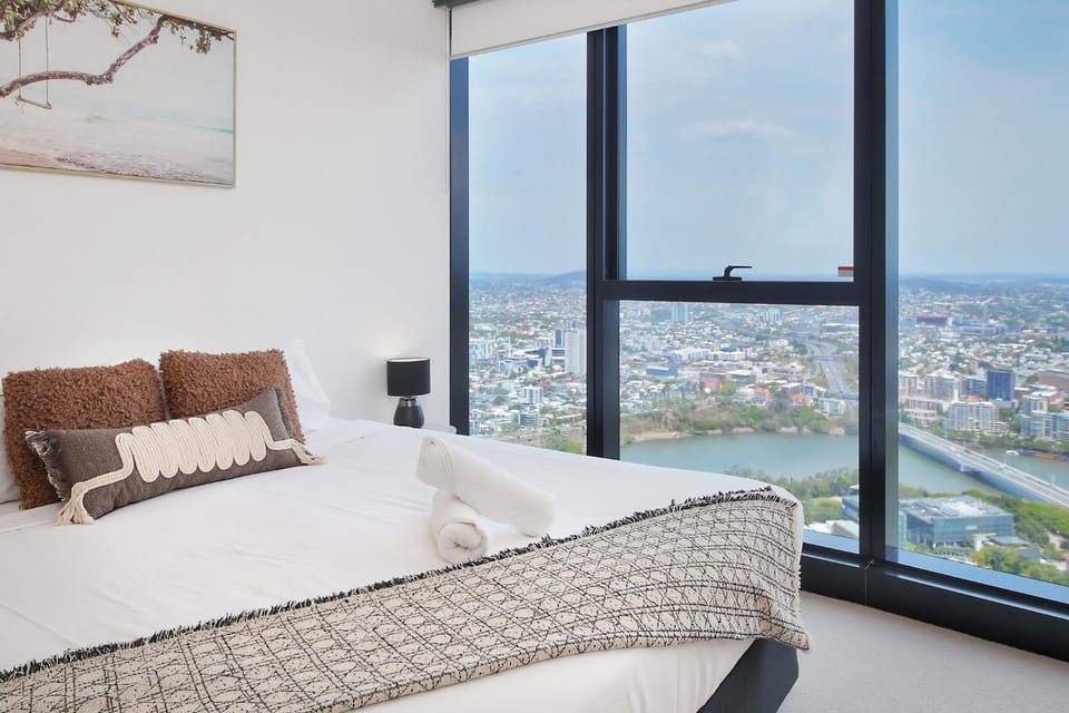 Skyline View High Floor 2BR with Sofa Bed and Free Parking Apartment in Kangaroo Point