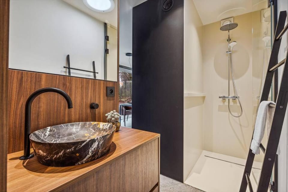 Stylish lakehouse in idyllic, private green scenery House in Zeeland, Netherlands