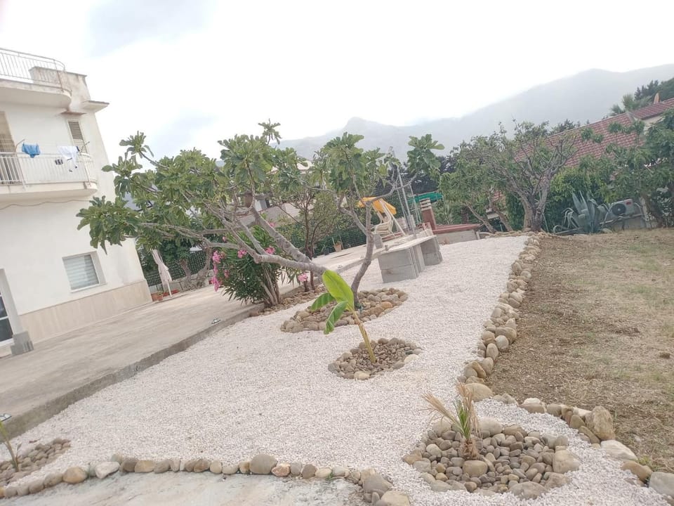 Patio, Garden