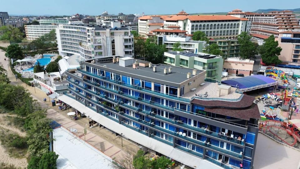 Day, Bird's eye view