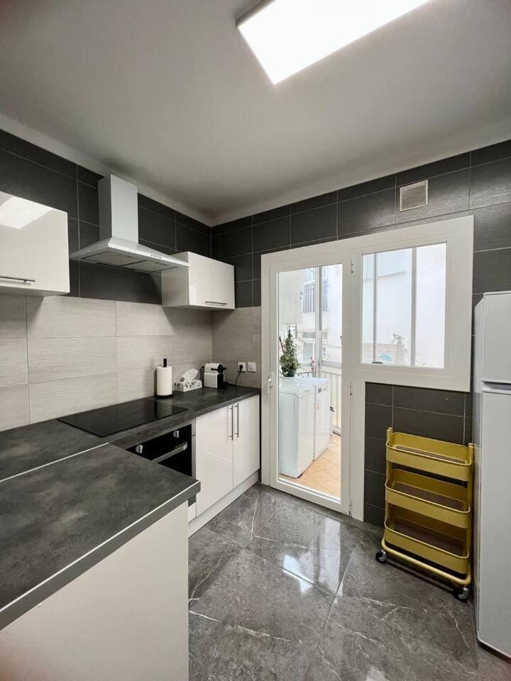 Kitchen or kitchenette, dishwasher, pet friendly, stove