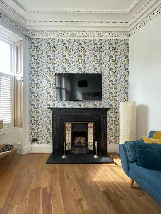 Living room, flat iron