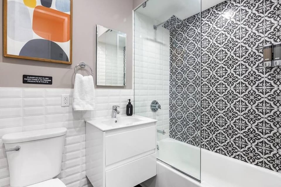 SWJ 5th - Perfect for Tourism: Near Train, Times Sq, Dining Apartment in Harlem