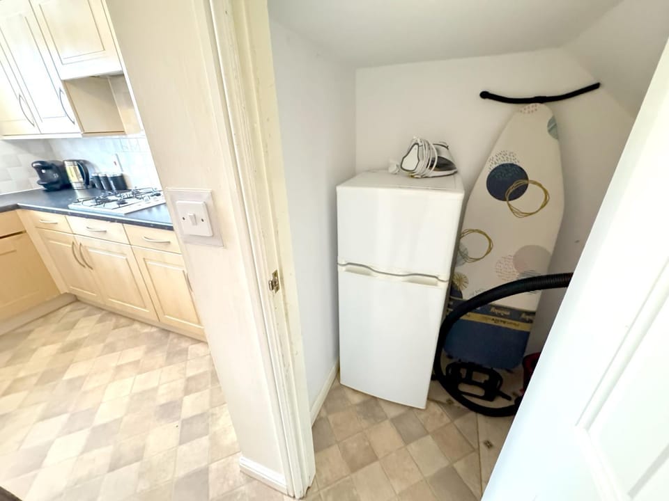 flat iron, storage, kitchen