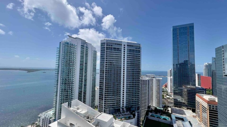 Brickell Center w/City & Bay View + FREE Parking! Apartment in Brickell