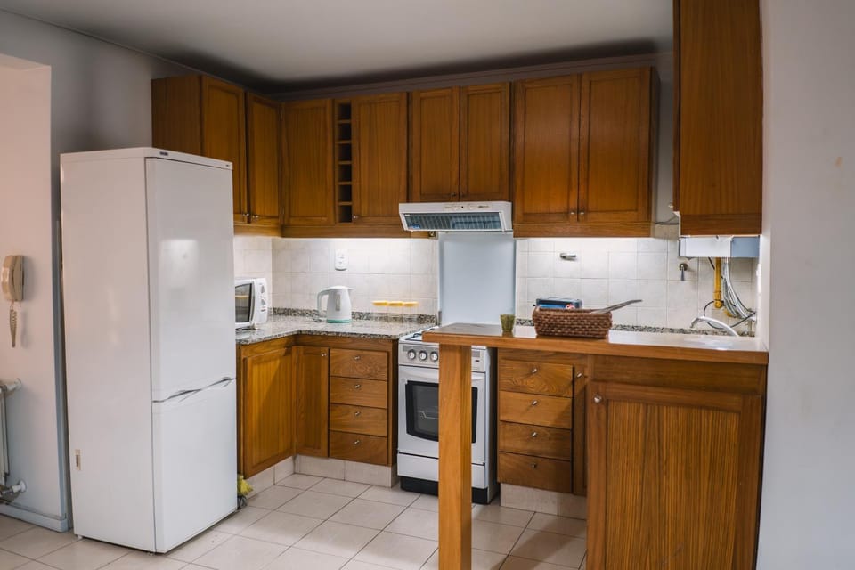 Kitchen or kitchenette, oven, toaster