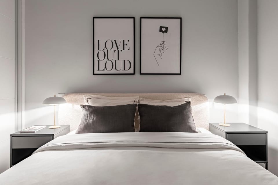 Bed, Bedroom