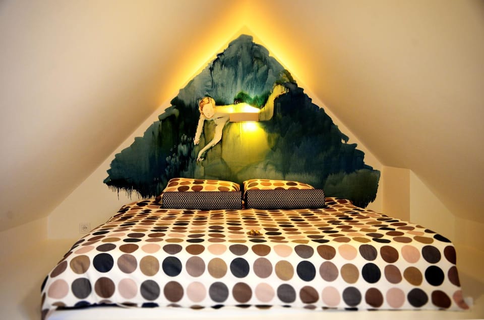 Decorative detail, Bedroom
