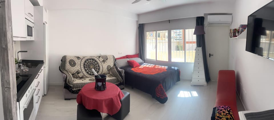 Communal lounge/ TV room, Bed