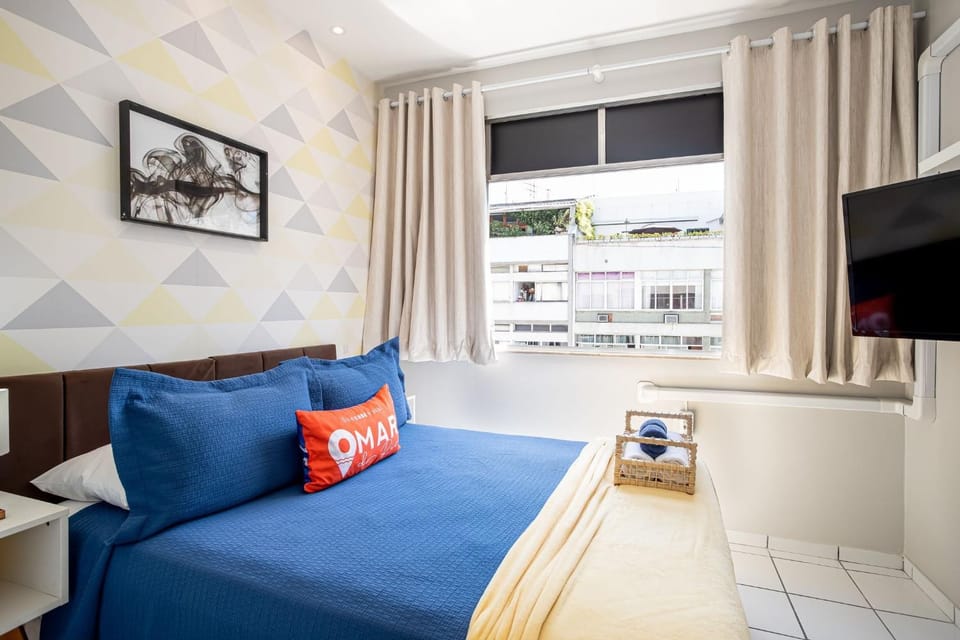 1BDR 400m from Copacabana Beach | BR 811/1003 Apartment in Rio de Janeiro
