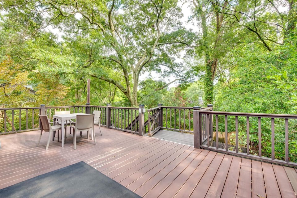 Patio & Outdoor Dining! ATL Stay Near Int’l Soccer House in Buckhead