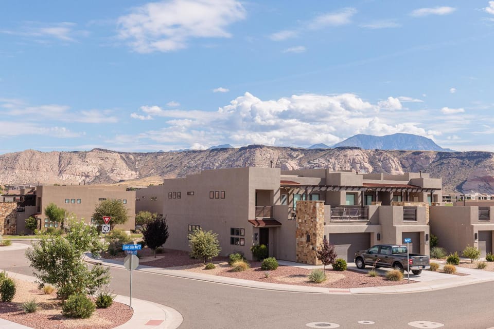 Desert Rose Getaway House in St George