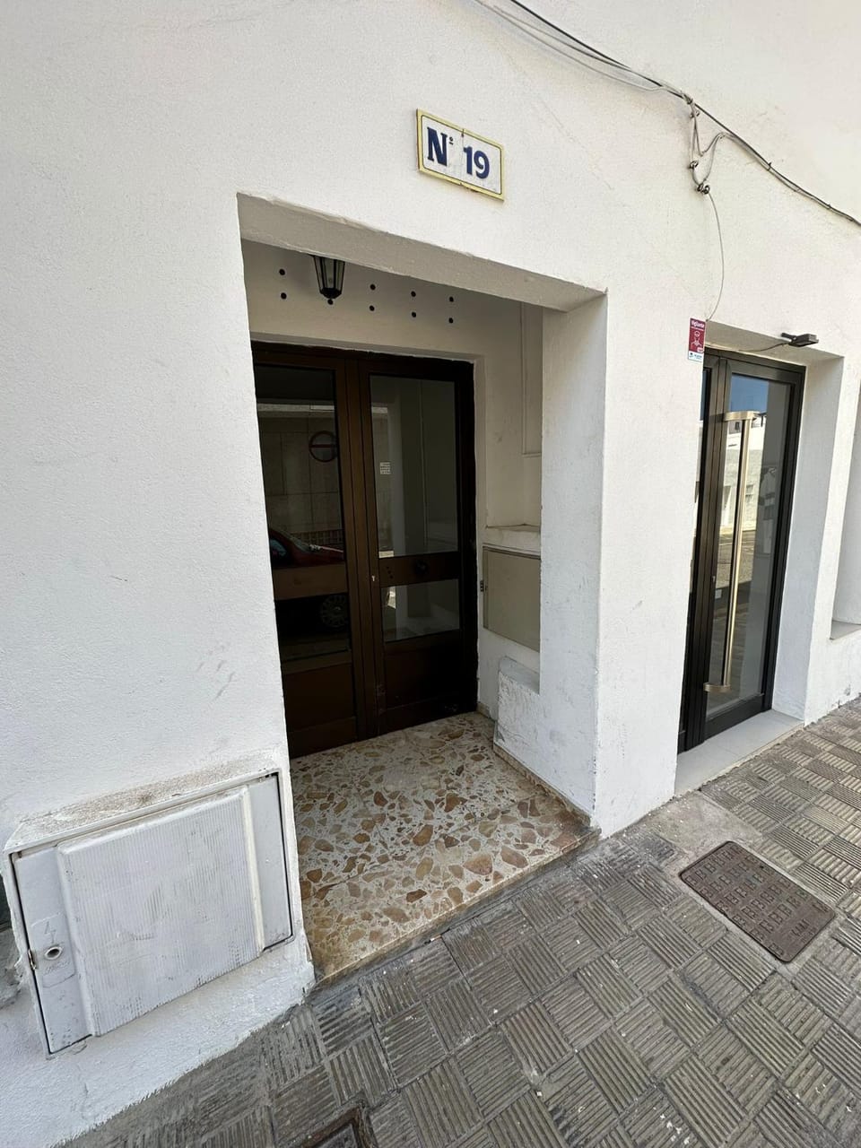Facade/entrance