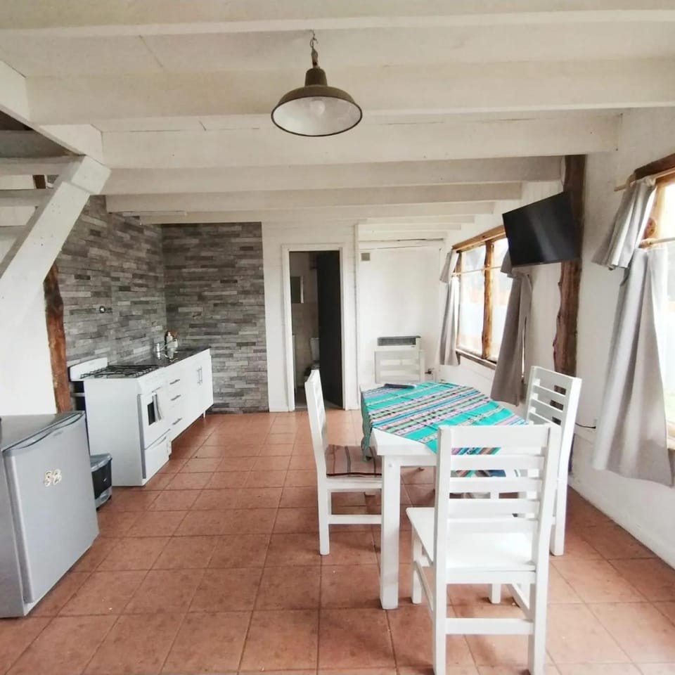 TV and multimedia, Kitchen or kitchenette, Living room, Dining area
