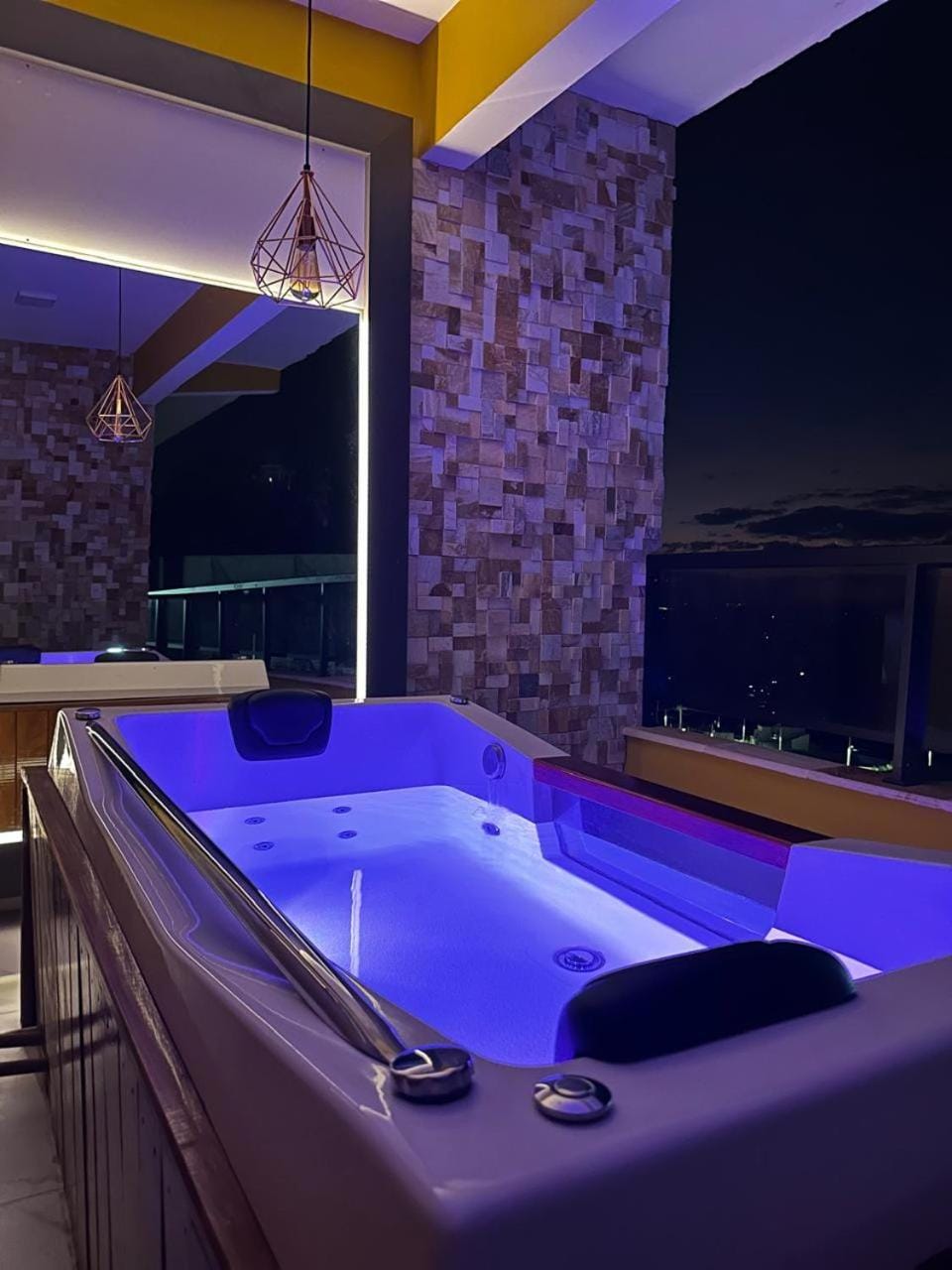 Patio, Hot Tub