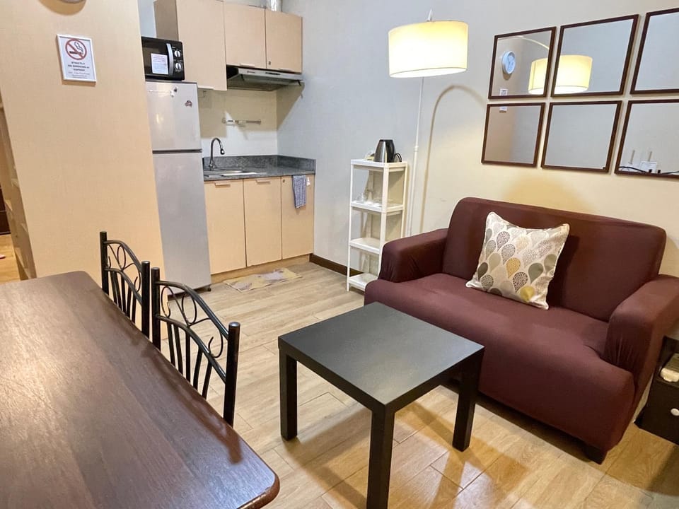 Kitchen or kitchenette, Living room, Dining area