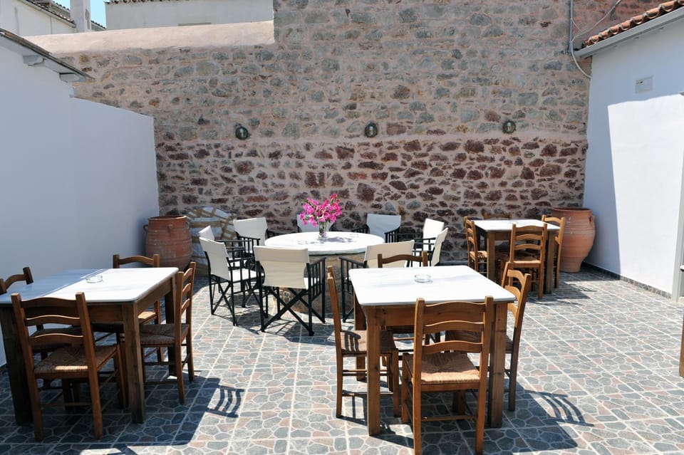 Restaurant/places to eat, Day