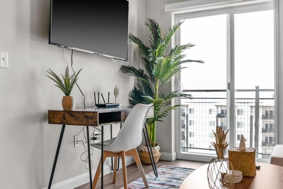Heart of SLC Stocked w Everything you need Apartment in Salt Lake City