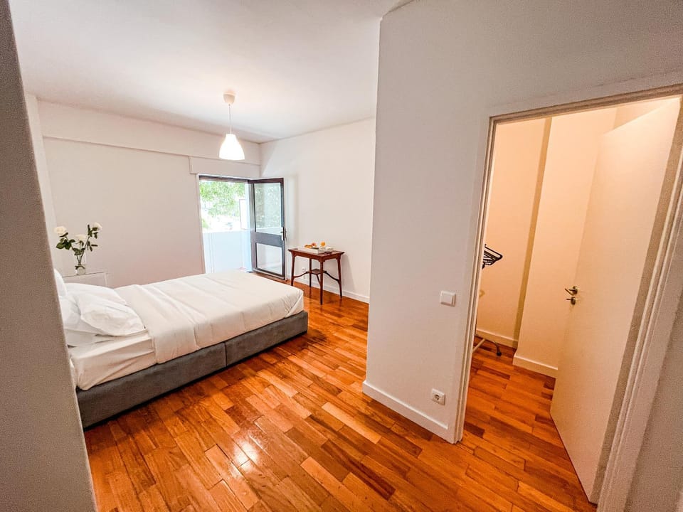 Bed, Photo of the whole room, Bedroom, wardrobe