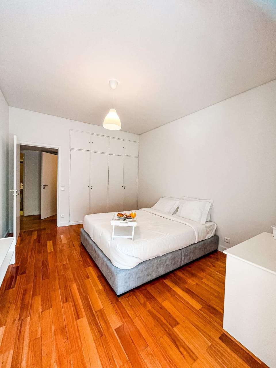 Bed, Photo of the whole room, Bedroom, wardrobe