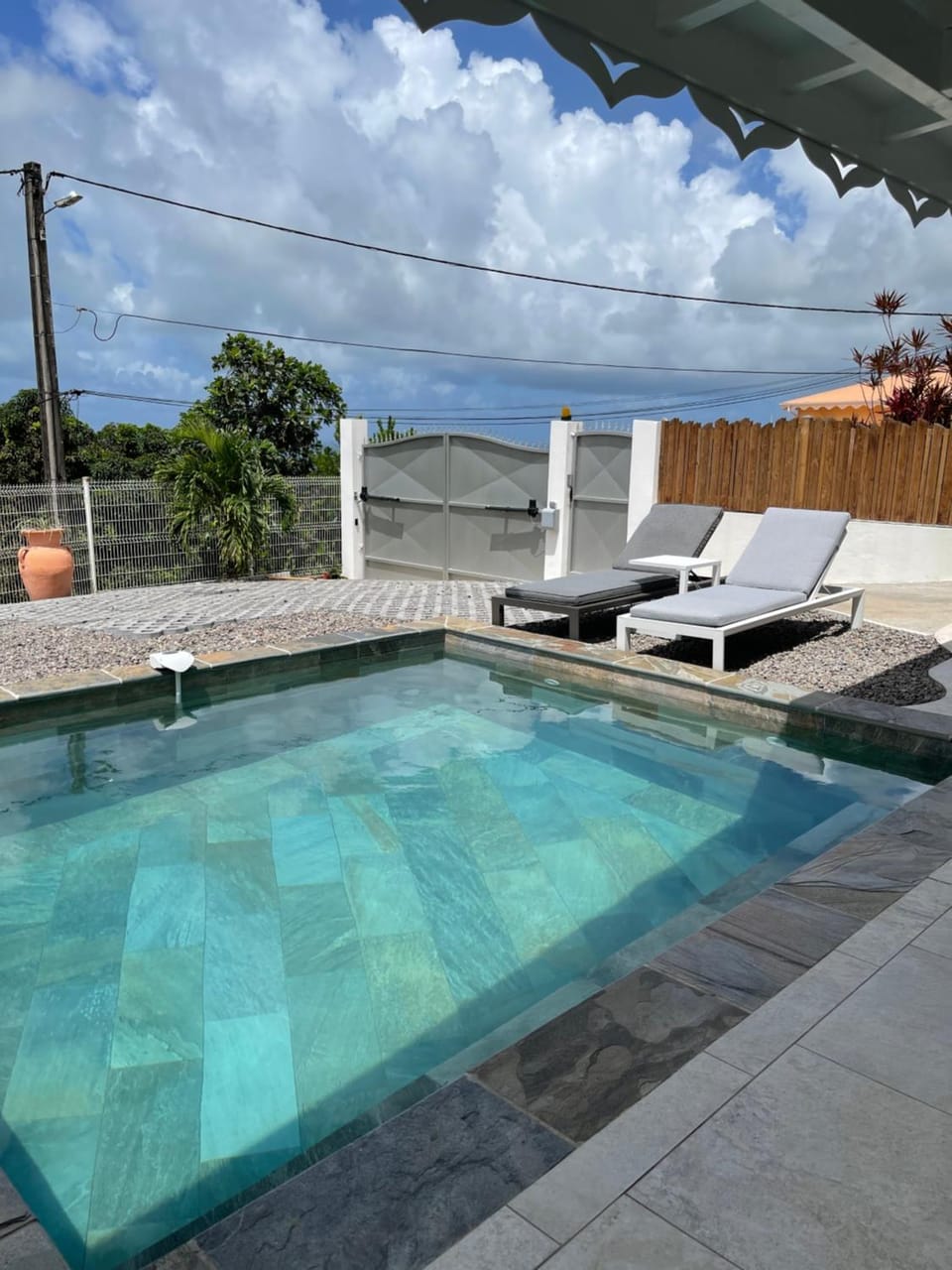Les Appart villa Sunbay Caraibes avec piscine privative vue mer et montagne House in Martinique