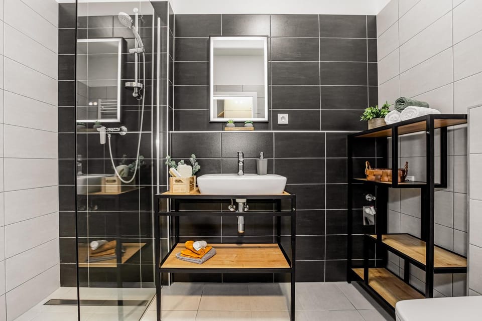 Shower, Bathroom
