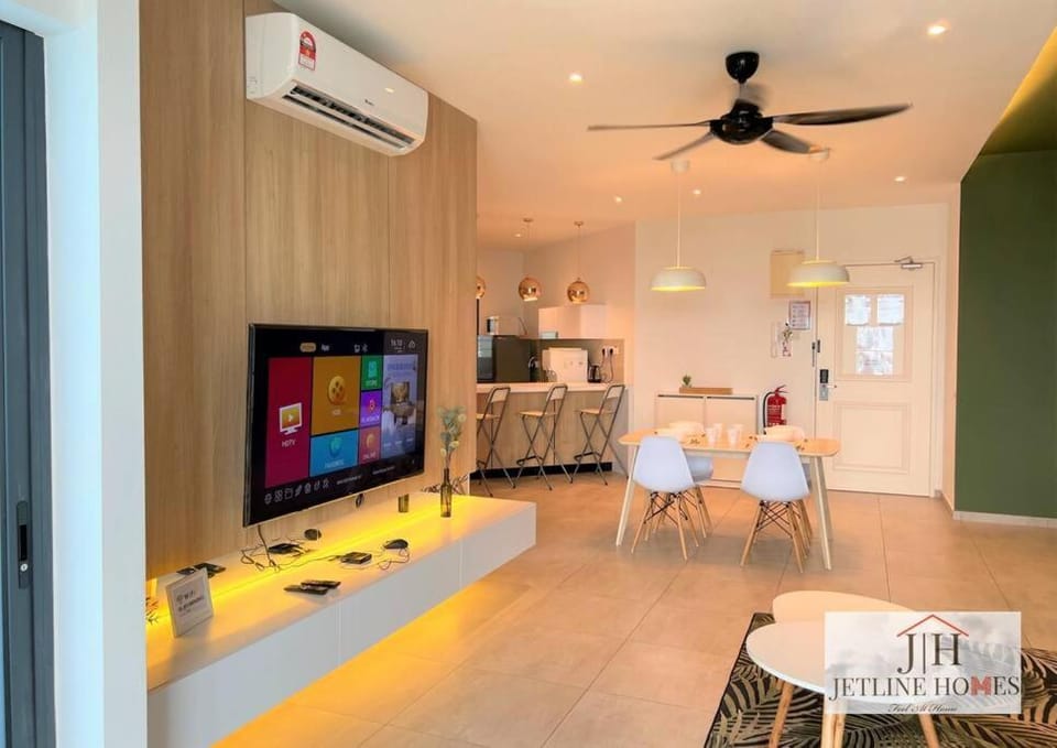 Melaka {Atlantis Suite} City-View/ 10Pax/5Bed Apartment in Malacca
