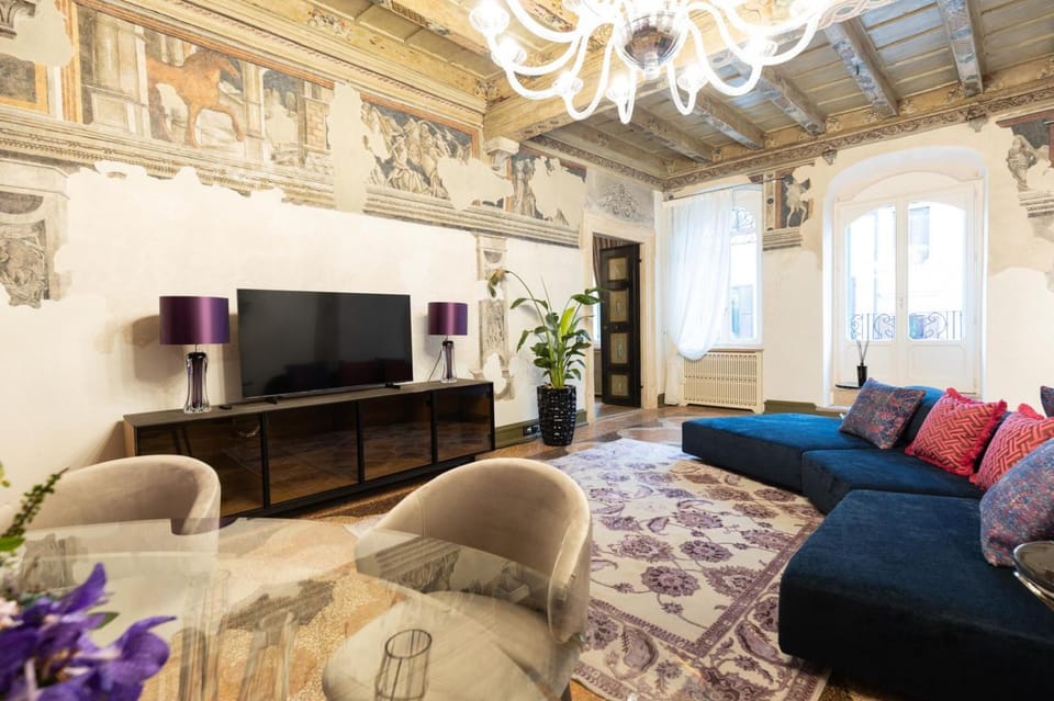 TV and multimedia, Living room