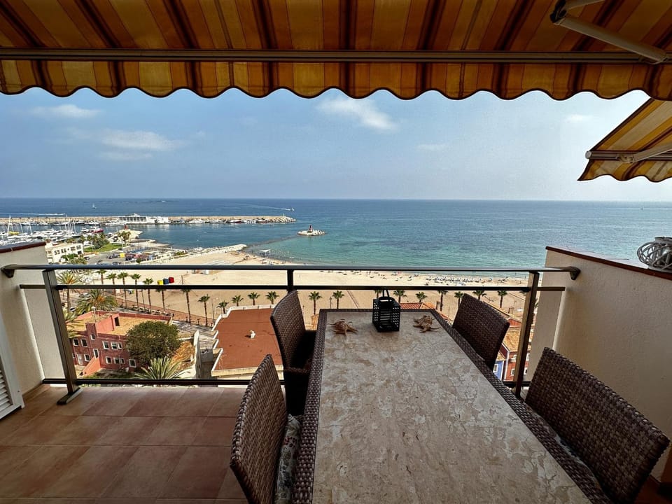 Balcony/Terrace, Balcony/Terrace, Beach, Sea view
