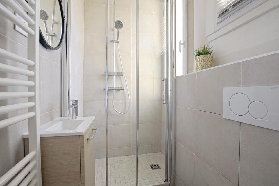 Shower, Bathroom