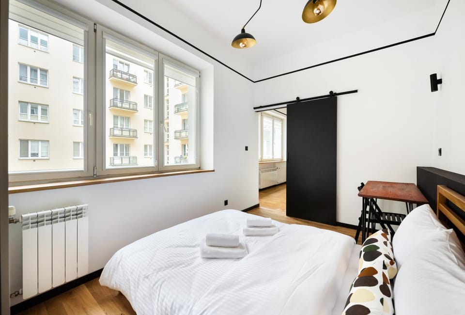 Bed, Photo of the whole room, Bedroom, hair dresser, internet, towels