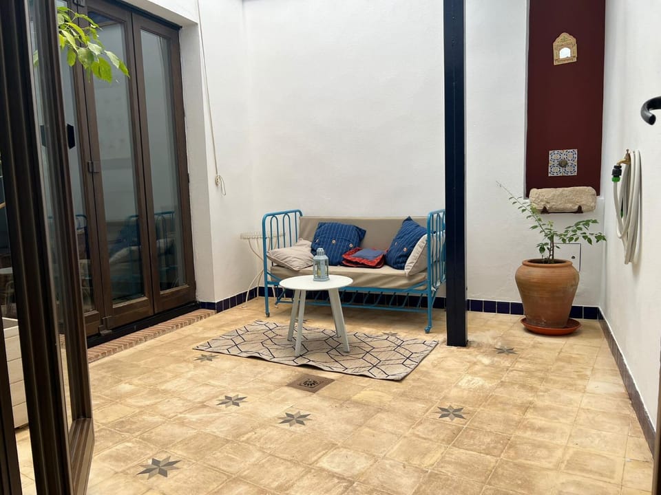 Patio, Seating area