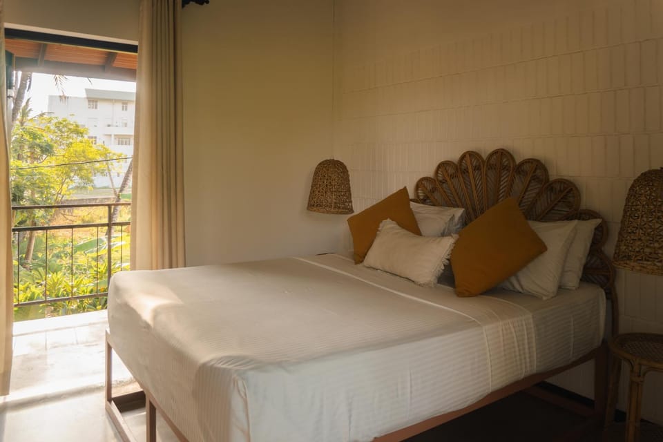 Living room, Photo of the whole room, Bedroom